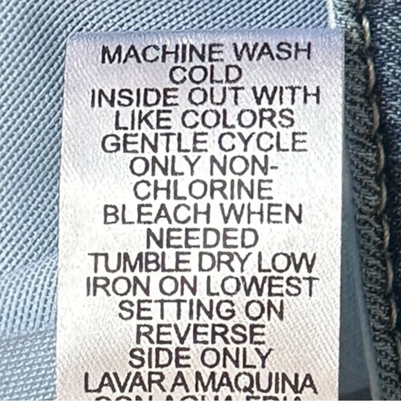 Democracy Skinny Ankle Jeans 16 NWT Blue Slightly Distressed Slimming Fit Comfy - Picture 9 of 9